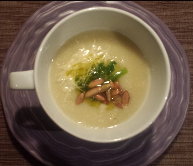 Cauliflower Leek Soup2